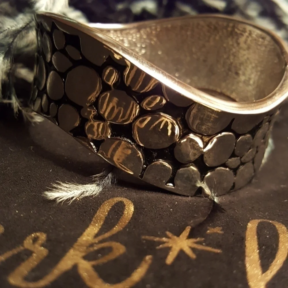 Park Lane silvertone cuff.